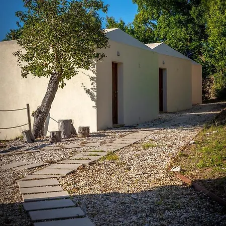 Amare Nocleg ze śniadaniem *