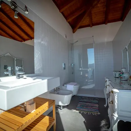 Amare Bed and Breakfast Caminha
