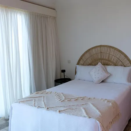 Amare